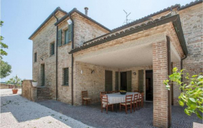 Beautiful apartment in Pesaro with WiFi and 4 Bedrooms